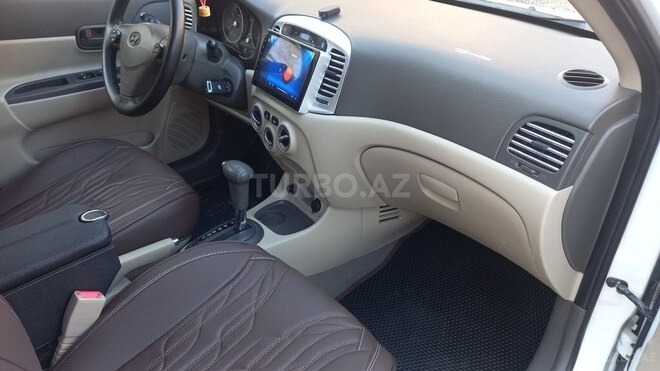 Hyundai Accent 2010, 288,421 km - 1.4 l - Sumqayıt