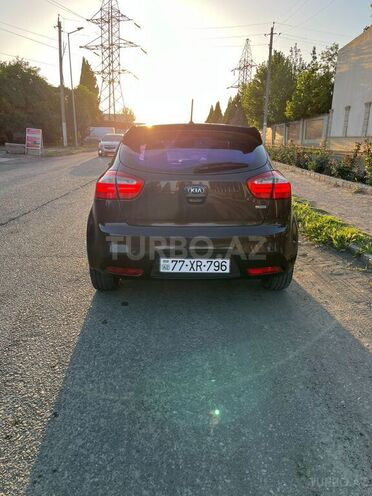 Kia Rio 2012, 330,000 km - 1.4 l - Gəncə