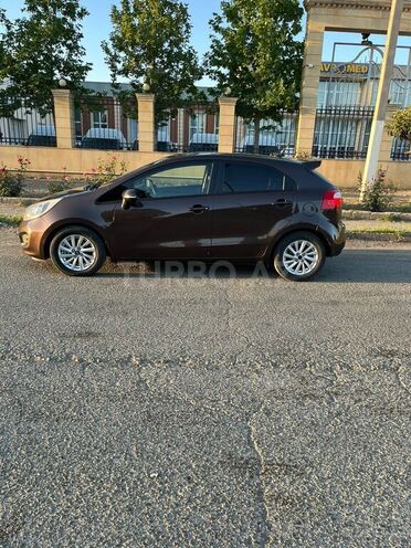 Kia Rio 2012, 330,000 km - 1.4 l - Gəncə