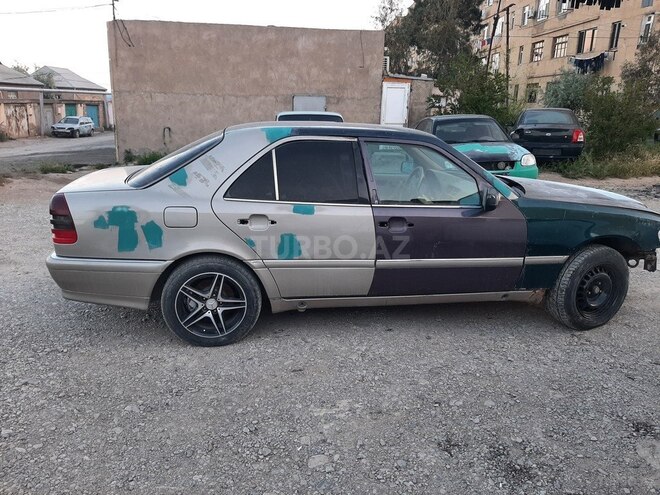 Mercedes C 230 2000, 251,060 km - 2.3 l - Bakı
