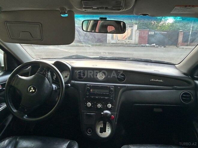 Mitsubishi Airtrek 2005, 307,563 km - 2.4 l - Masallı