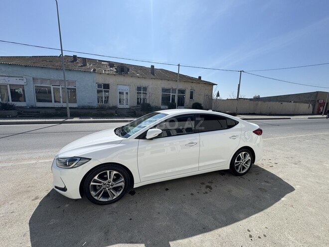 Hyundai Avante 2017, 179,000 km - 1.6 l - Bakı