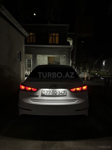 Hyundai Avante 2017, 179,000 km - 1.6 l - Bakı
