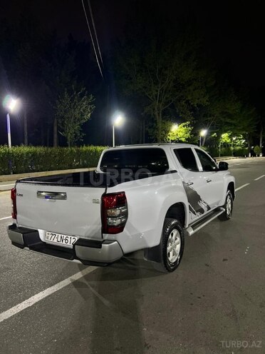 Mitsubishi L200 2019, 84,000 km - 2.5 l - Bakı