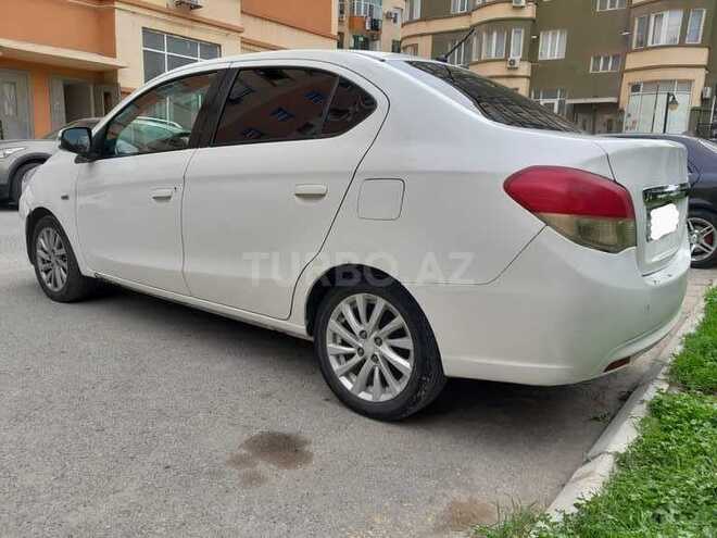 Mitsubishi Attrage 2014, 300,000 km - 1.2 л - Bakı
