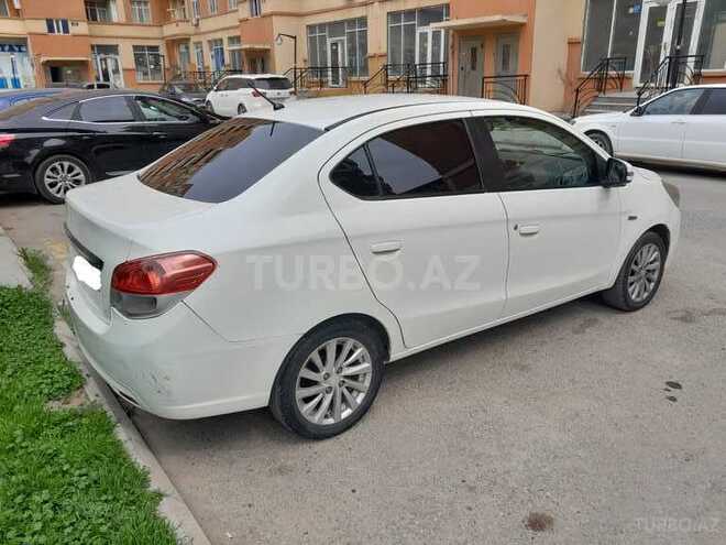 Mitsubishi Attrage 2014, 300,000 km - 1.2 л - Bakı