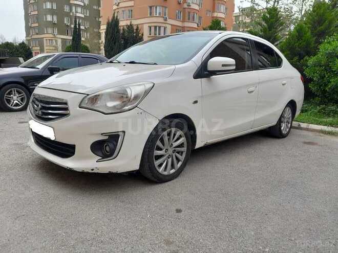 Mitsubishi Attrage 2014, 300,000 km - 1.2 л - Bakı