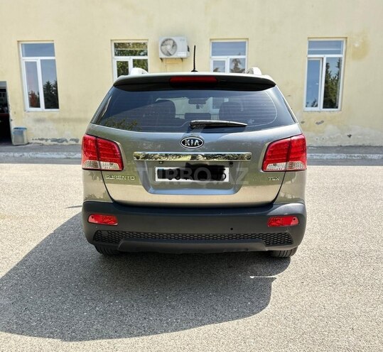 Kia Sorento 2009, 296,100 km - 2.0 l - Bakı