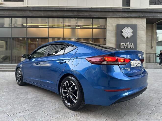Hyundai Elantra 2017, 151,278 km - 2.0 л - Bakı