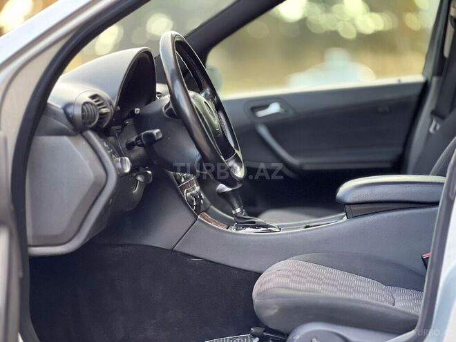 Mercedes C 220 d 2005, 367,000 km - 2.2 л - Bakı