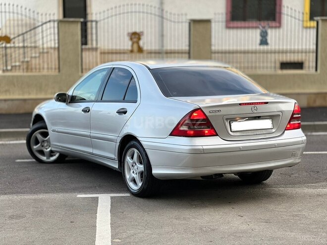 Mercedes C 220 d 2005, 367,000 km - 2.2 л - Bakı