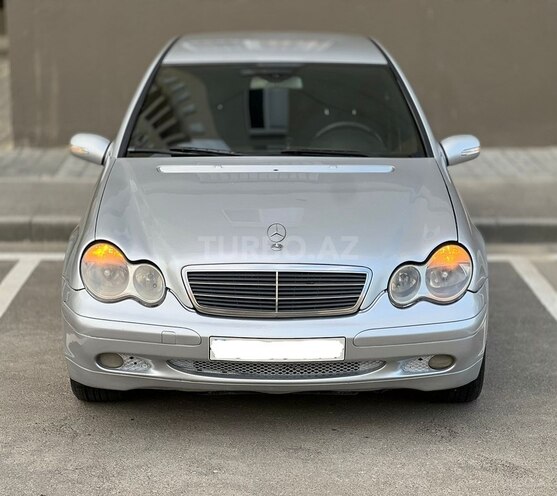 Mercedes C 220 d 2005, 367,000 km - 2.2 л - Bakı