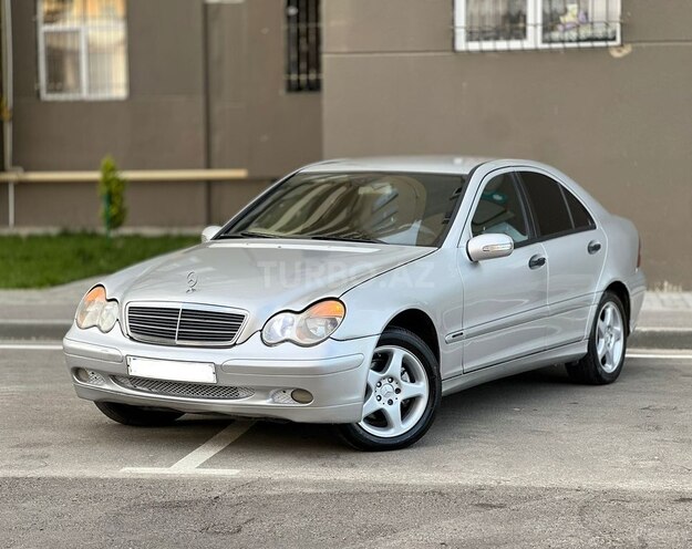 Mercedes C 220 d 2005, 367,000 km - 2.2 л - Bakı