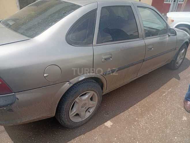 Opel Vectra 1996, 250,000 km - 2.0 l - Bakı