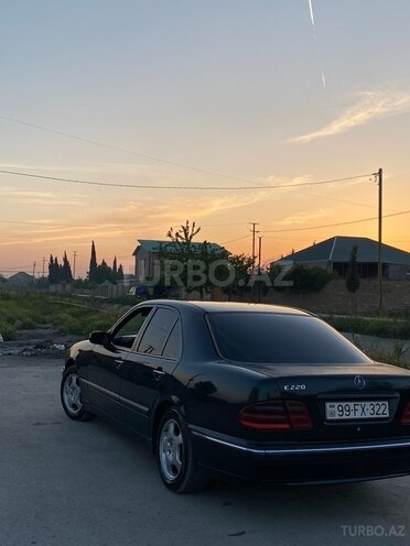 Mercedes E 220 d 1999, 413,217 km - 2.2 l - Bakı