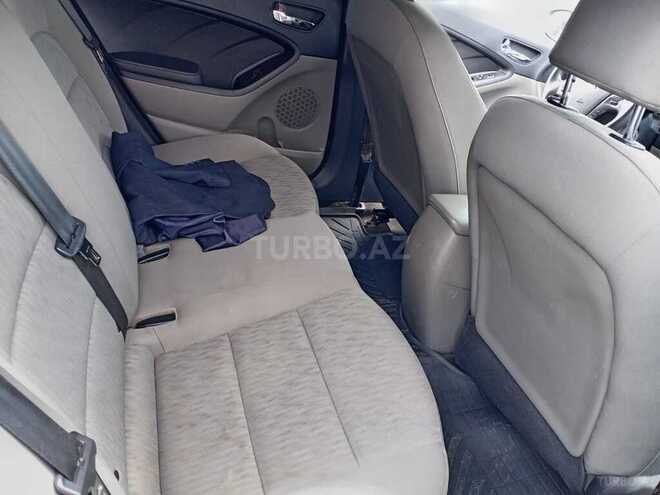 Kia Forte-14