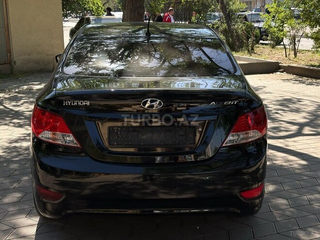 Hyundai Accent 2011, 28,000 km - 1.4 l - Bakı