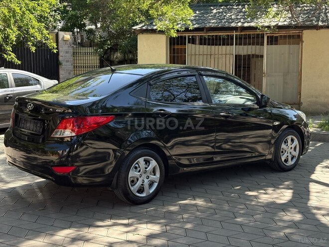 Hyundai Accent 2011, 28,000 km - 1.4 l - Bakı