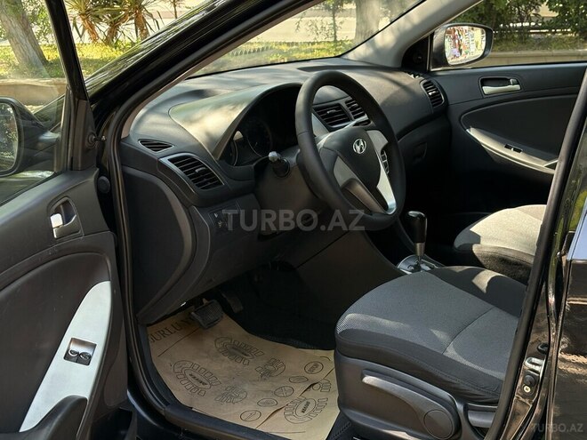 Hyundai Accent 2011, 28,000 km - 1.4 l - Bakı