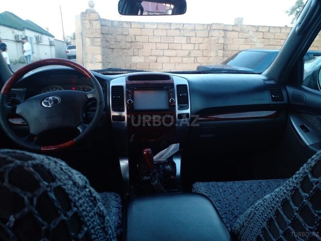 Toyota Land Cruiser Prado-9