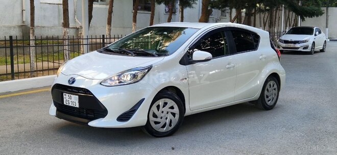Toyota Aqua 2017, 166,000 km - 1.5 л - Bakı