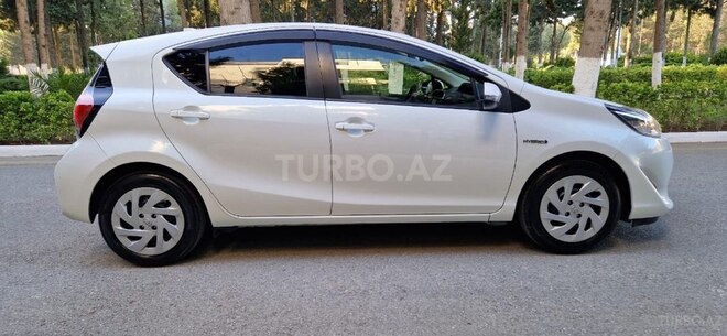 Toyota Aqua 2017, 166,000 km - 1.5 л - Bakı