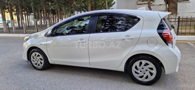 Toyota Aqua 2017, 166,000 km - 1.5 л - Bakı