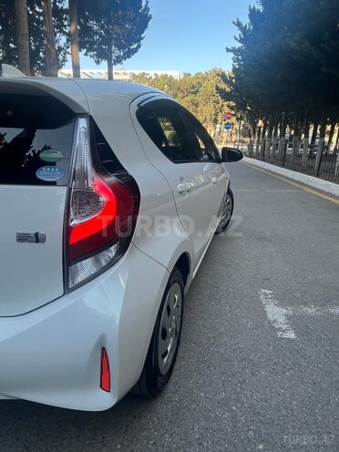 Toyota Aqua 2017, 166,000 km - 1.5 л - Bakı