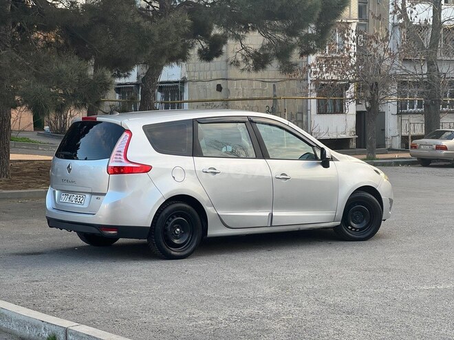 Renault Grand Scenic 2010, 390,000 km - 1.5 л - Bakı