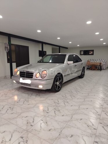 Mercedes E 220 d 1999, 360,000 km - 2.2 l - Astara