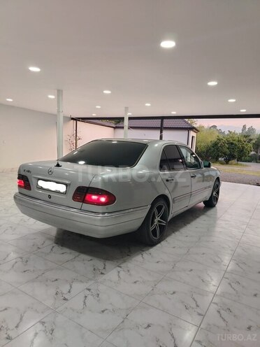 Mercedes E 220 d 1999, 360,000 km - 2.2 l - Astara