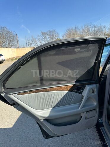 Mercedes E 240 1999, 356,899 km - 2.4 l - Gəncə