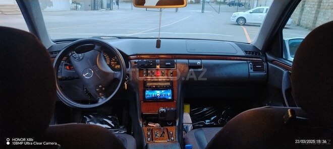 Mercedes E 280 2001, 343,308 km - 2.8 l - Bakı