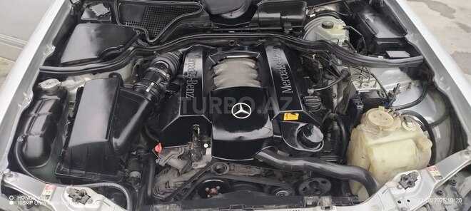 Mercedes E 280 2001, 343,308 km - 2.8 l - Bakı