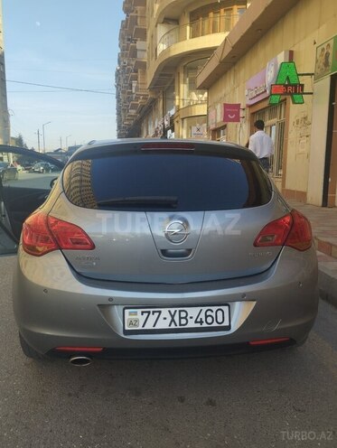 Opel Astra 2011, 150,000 km - 1.4 l - Bakı