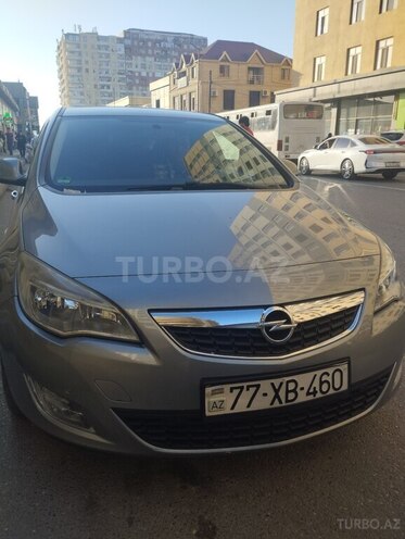 Opel Astra 2011, 150,000 km - 1.4 l - Bakı