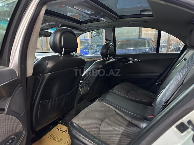 Mercedes E 270 2003, 282,566 km - 2.7 l - Xırdalan