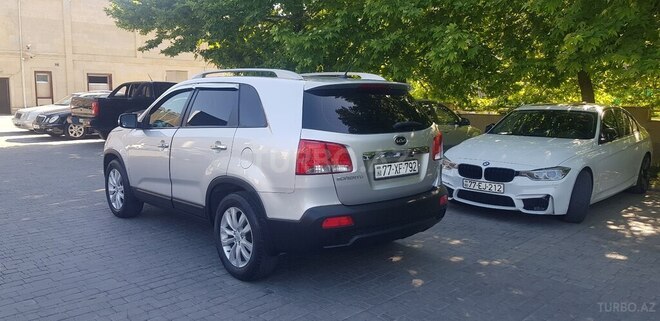 Kia Sorento 2011, 230,000 km - 2.0 л - Bakı