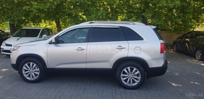 Kia Sorento 2011, 230,000 km - 2.0 л - Bakı