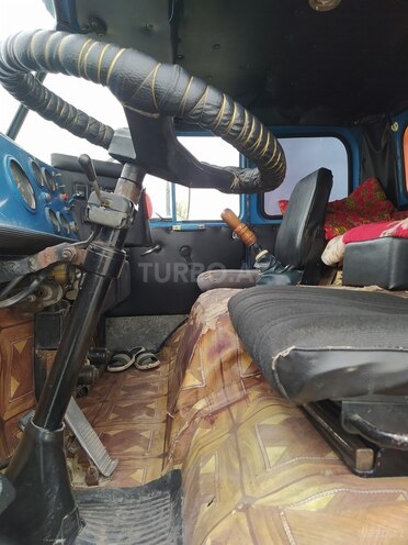 MAZ 5549 1986, 100,000 km - 11.0 l - İsmayıllı