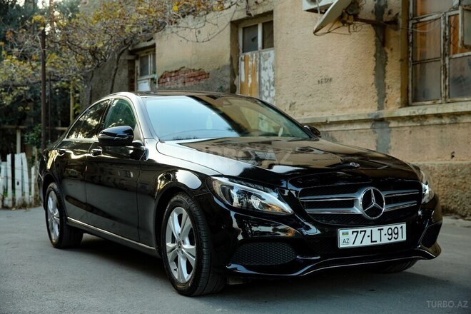Mercedes C 220 d 2018, 63,000 km - 2.2 л - Bakı