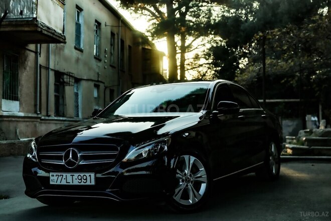 Mercedes C 220 d 2018, 63,000 km - 2.2 л - Bakı