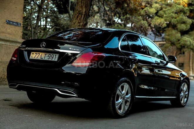 Mercedes C 220 d 2018, 63,000 km - 2.2 л - Bakı