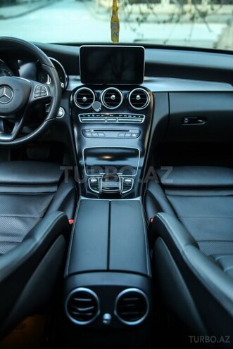 Mercedes C 220 d 2018, 63,000 km - 2.2 л - Bakı