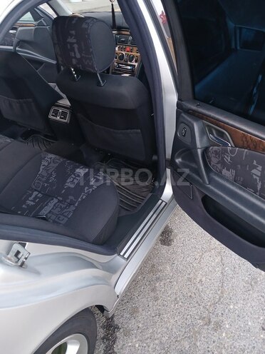 Mercedes E 220 d 1998, 398,000 km - 2.2 l - Bakı