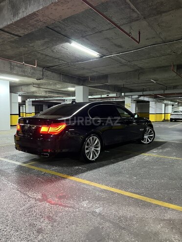 BMW 750 2009, 270,999 km - 4.4 l - Bakı