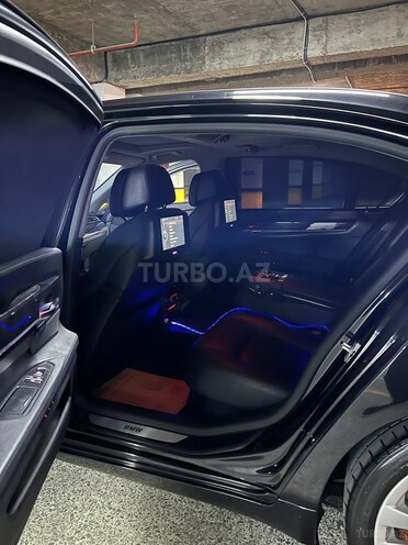 BMW 750 2009, 270,999 km - 4.4 l - Bakı