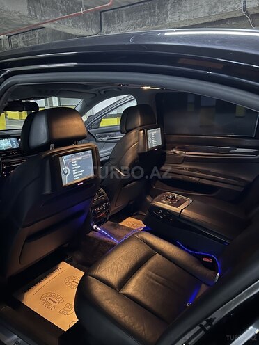 BMW 750 2009, 270,999 km - 4.4 l - Bakı