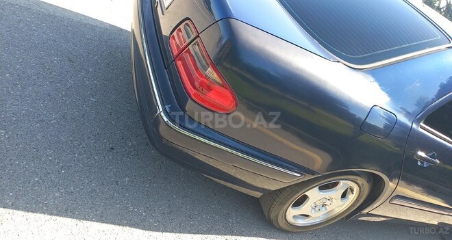 Mercedes E 240 1999, 270,000 km - 2.4 l - Bakı