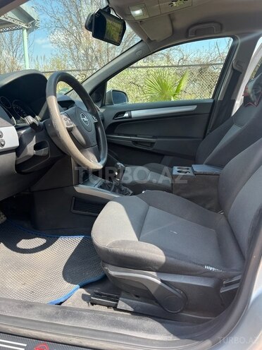 Opel Astra 2006, 280,000 km - 1.4 l - Bakı